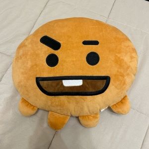 BT21 SHOOKY PLUSHIE